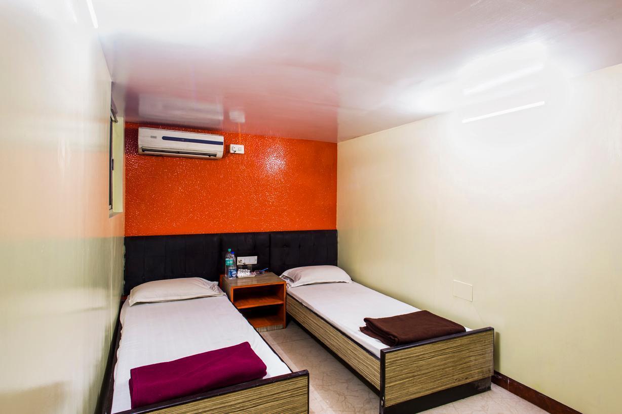 כלכותה Hotel Samrat מראה חיצוני תמונה